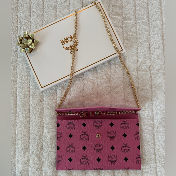 Small Wristlet Standing Pouch With Chain Strap in Visetos  MCM Beauty GWP Pink Monogram Envelope Pouch with Gold Chain